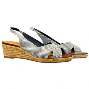 CP women’s wedge sandals